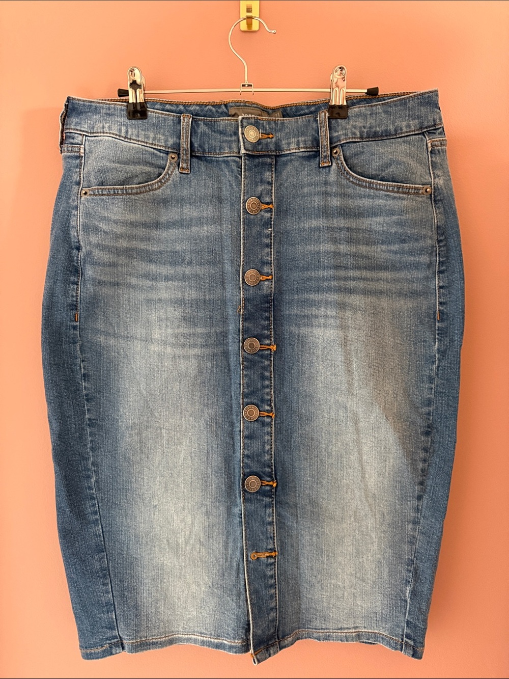 torrid Medium Blue Button-Front Denim pencil skirt 00 or 10